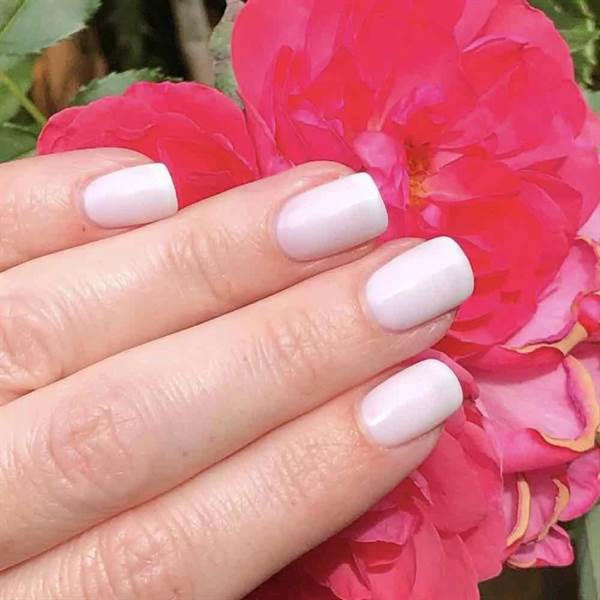 SMALTO CND VINYLUX White Wedding